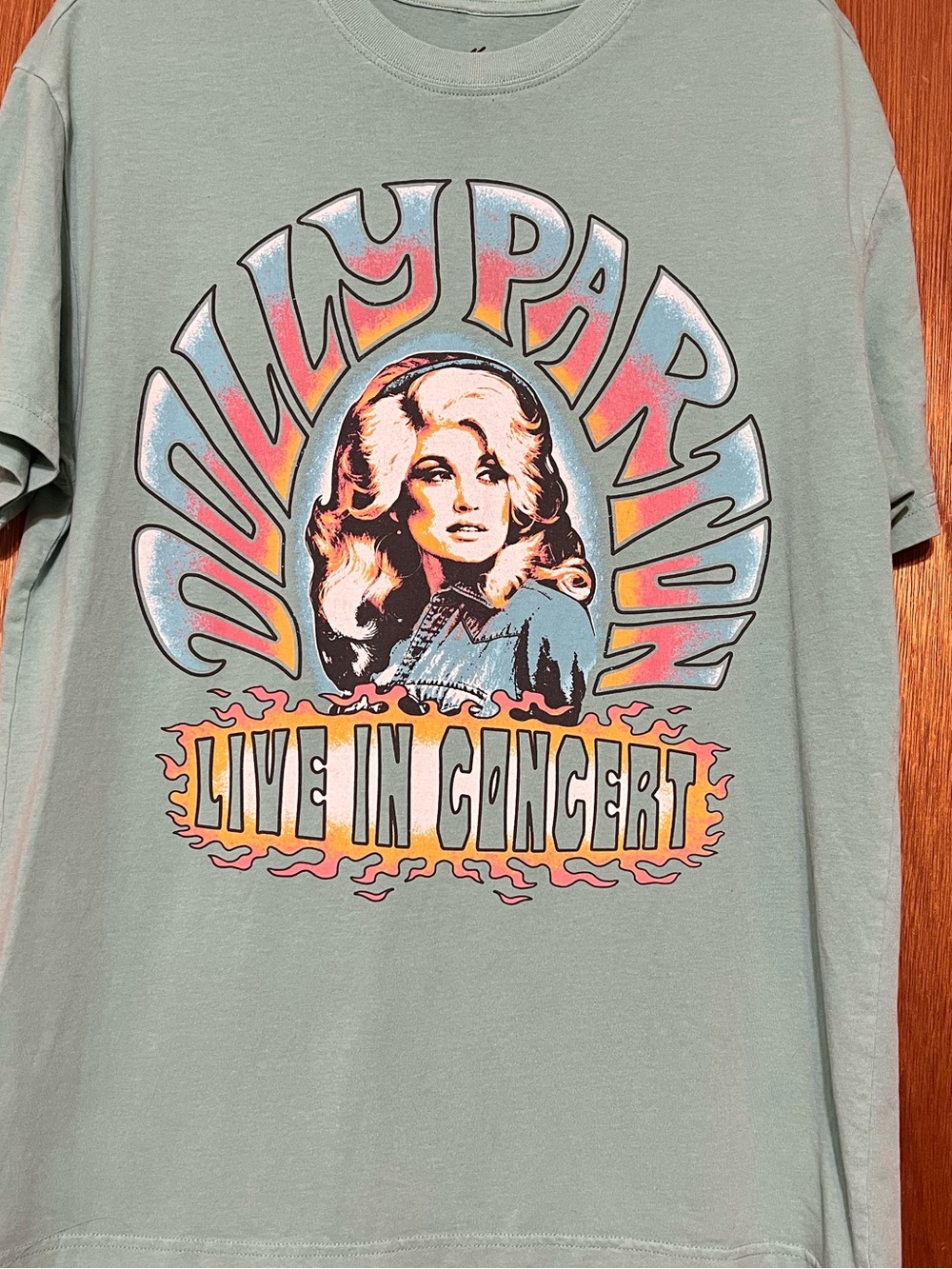 Dolly Tee